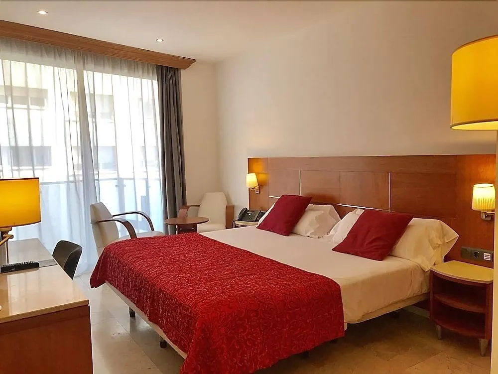 Hotel Calasanz Молинс-де-Рей