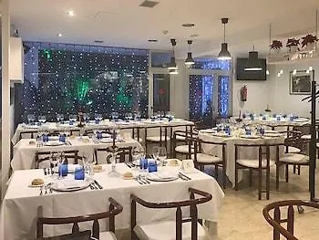 Hotel Calasanz Molins de Rei 3*,